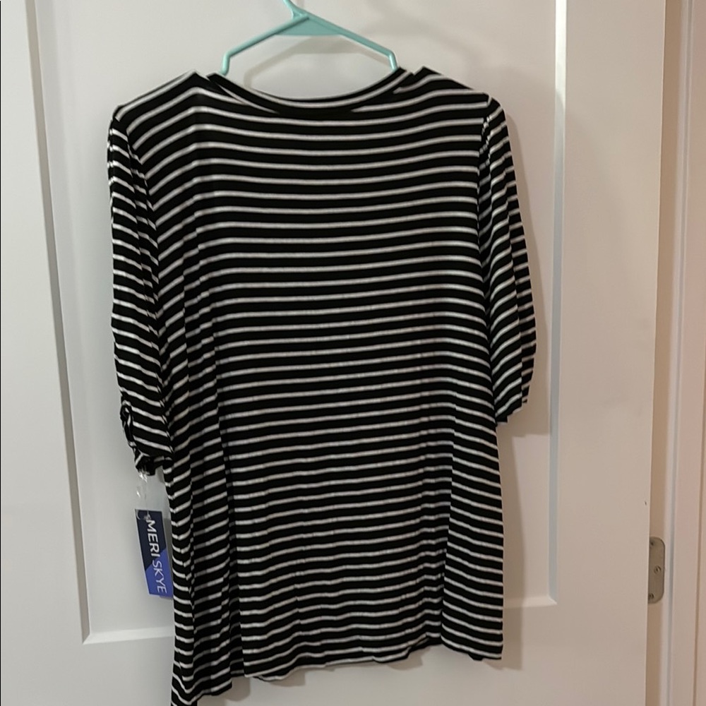 Meri Skye Black and White Striped Women's Top Size OX NWT - Picture 4 of 5